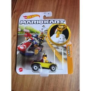 HOT WHEELS MARIO KART LAKITU SPORTS COUPE Brand NEW